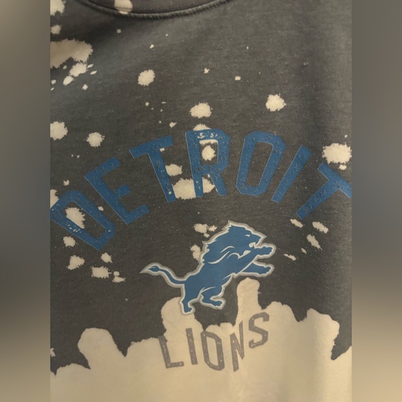 Detroit Lions Splatter Sweatshirt - Picture 3 of 4